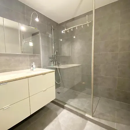 Sea Retreat With Views, Cleaning Included *