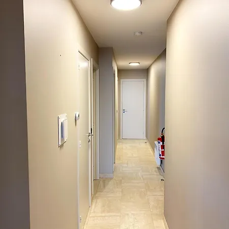 Sea Retreat With Views, Cleaning Included *