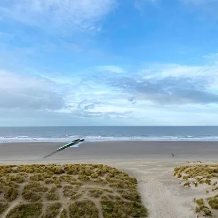 Sea Retreat With Views, Cleaning Included Lägenhet Nieuwpoort