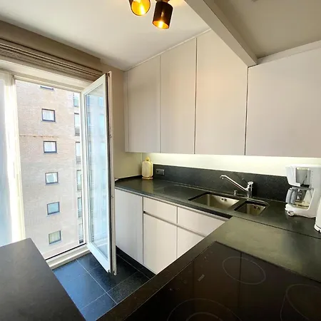 Sea Retreat With Views, Cleaning Included Lägenhet Nieuwpoort